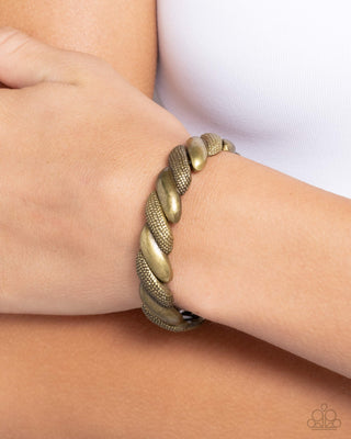 Captivating Curls - Brass - Paparazzi Stretchy Bracelet