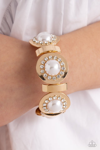 Summer Serenade - Gold - Oversized Pearl and White Rhinestone Paparazzi Stretchy Bracelet