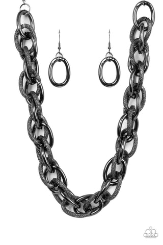 License to Chill - Black - Chunky Gunmetal Chain Paparazzi Short Necklace