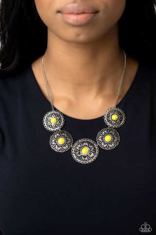 Chrysanthemum Craze - Yellow - Glassy Bead Center Flower Paparazzi Short Necklace