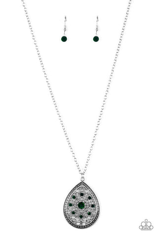 I am Queen Green Paparazzi Necklace