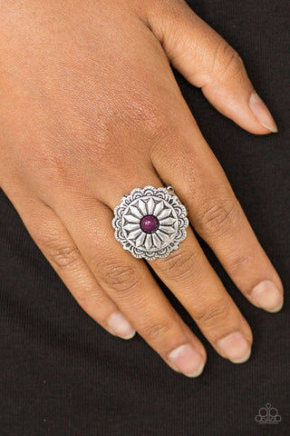 Daringly Daisy Purple Paparazzi Ring