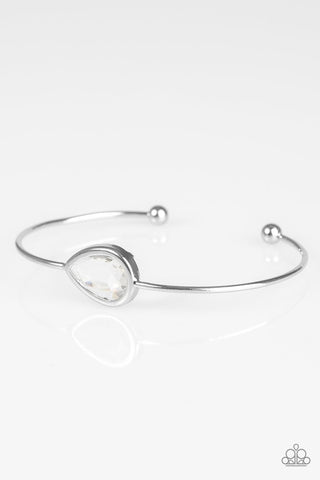 Make a Spectacle White Paparazzi Bracelet