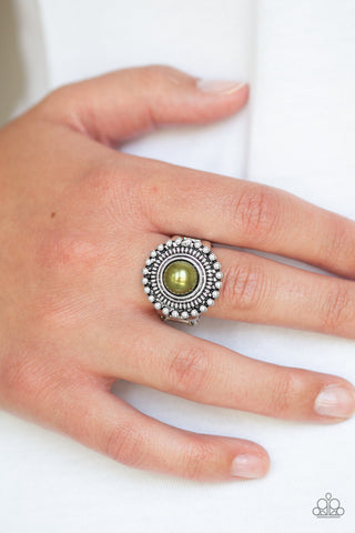 Regal Royal Green Paparazzi Ring