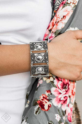 Tycoon Texture White Paparazzi Bracelet