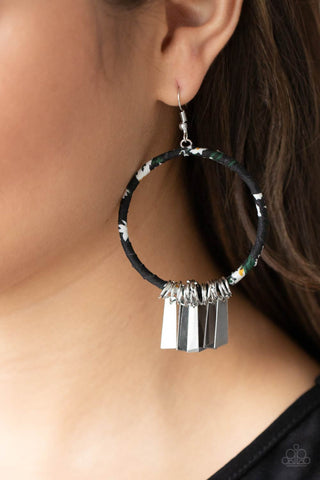 Garden Chimes Black Paparazzi Earrings