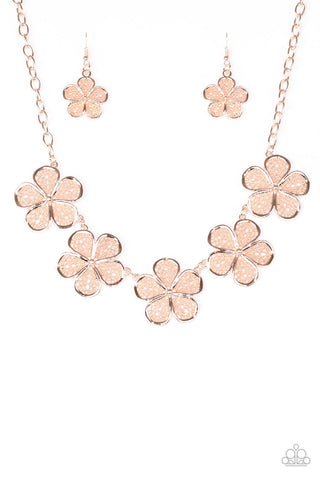 No Common Daisy Rose Gold Paparazzi Necklace